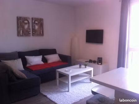 t2 meublé les lecques avec terrasse et parking résidence