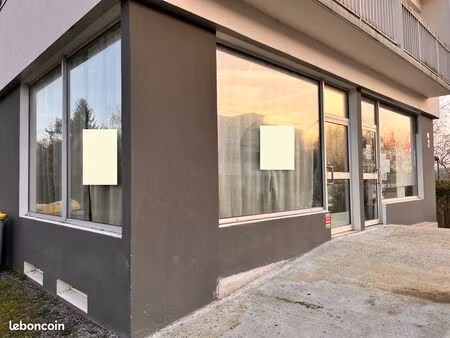 a louer local commercial