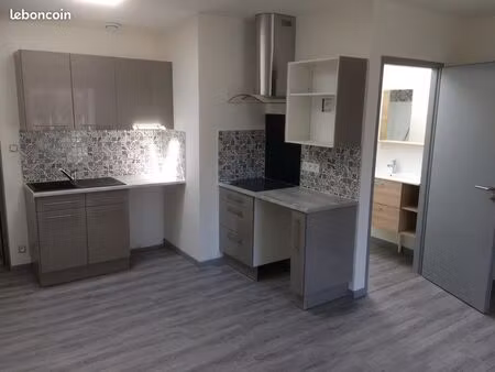 studio lumineux 24 m² – centre de mouilleron-le-captif