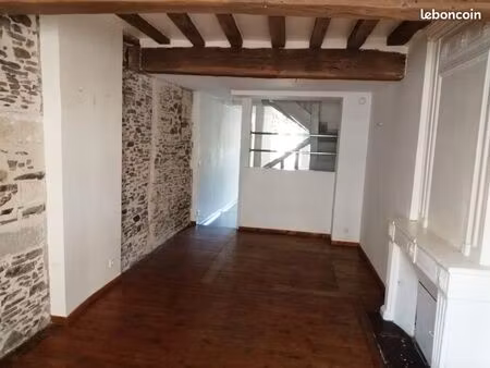 loue appartement centre historique d'ancenis 80 m2  660
