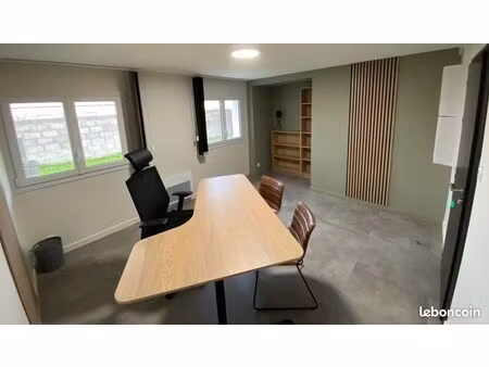 bureau meublé