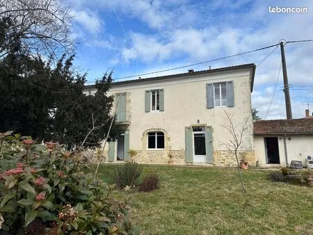 maison 6 pièces 160 m²
