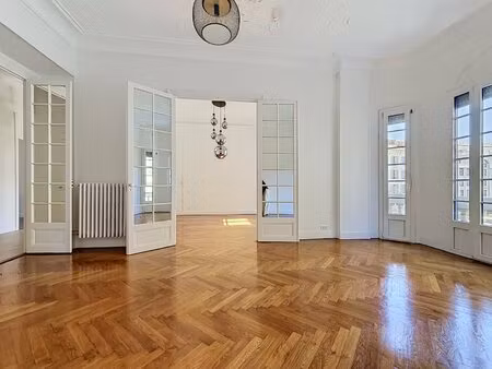 appartement - 4 pièces - 141.0 m²