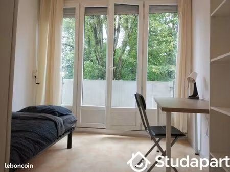 chambre 1 pièce 10 m²