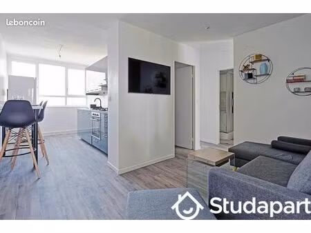 chambre 1 pièce 11 m²