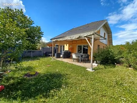 maison a vendre 5 pieces - 4 chambres - 116 m²