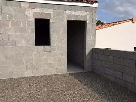 ? location logement neuf meublé – disponible septembre – fontenay-le-comte de 37m2