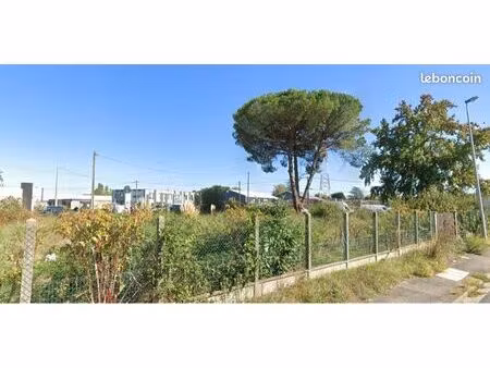 vends terrain le haillan