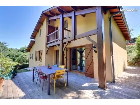 maison 5 pièces 112 m²