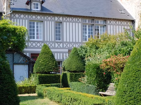 maison de luxe à vendre dans le quartier secteur sauvegarde