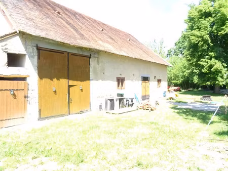 vente maison 4 pièces 122 m² à montaigu-le-blin (03150)  240 000 €