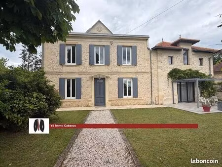 maison 8 pièces 294 m²