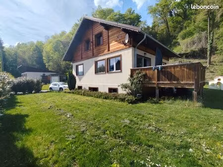 maison familiale avec appartement indépendant