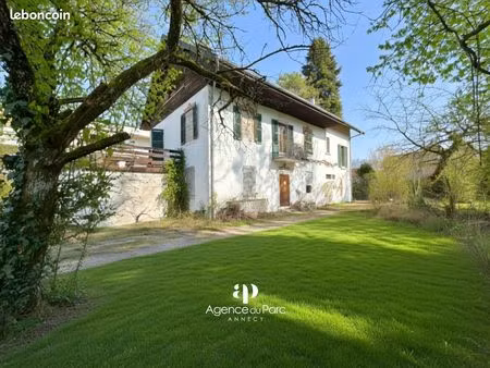 maison 11 pièces 289 m²