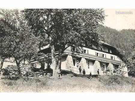 chalet 1 500 m² à rénover – terrain 2 500 m² - permis obtenu et purgé qui économise 12 à 1