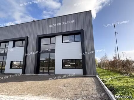 local d'activité 317 m²
