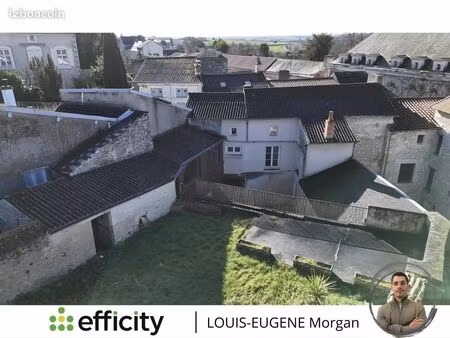 maison de ville 6 pièces 145 m²
