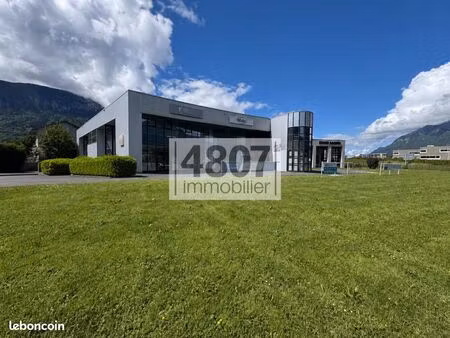 bureaux 161 m²
