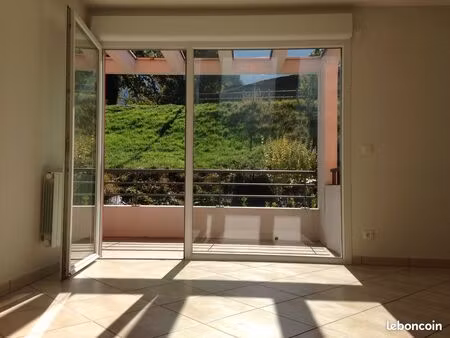 t2 de 45 m² avec balcon – bossey  frontière suisse à pied