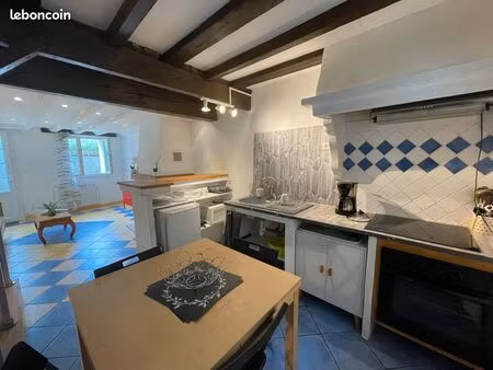 maison de village à l'escale