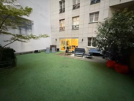 duplex d'exception avec jardin privatif