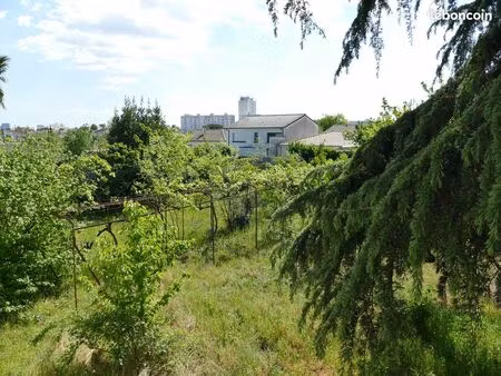 terrain 900m2 - le bouscat champ de courses