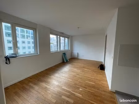2 pièces standing – 47 m² – dpe a – parking – courbevoie centre