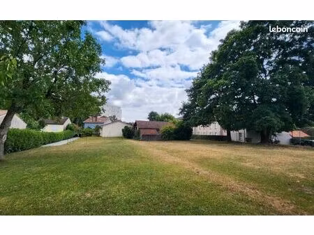 terrain 1 144 m² limoges