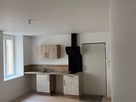 type 2 situé à côté du loft cinéma