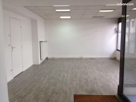 bureau independant 49m2+parking
