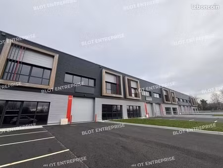 local d'activité 312 m²