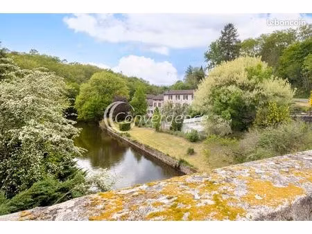propriété 10 pièces 250 m²