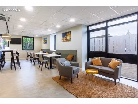 bureau privé à louer pour 1 personnes à levallois  le wilson