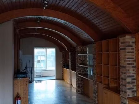 local commercial 58 m²