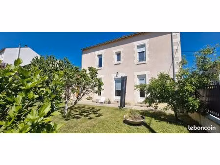 secteur grand treuil  maison de ville  207m² hab