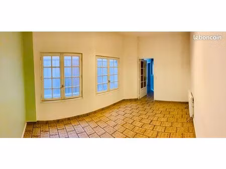 local commercial centre-ville 70 m2
