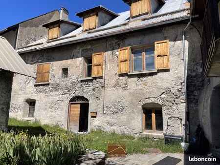 maison de village 9 pièces 300 m²