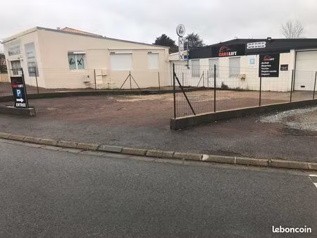 a vendre batiment 430 m2 buxerolles