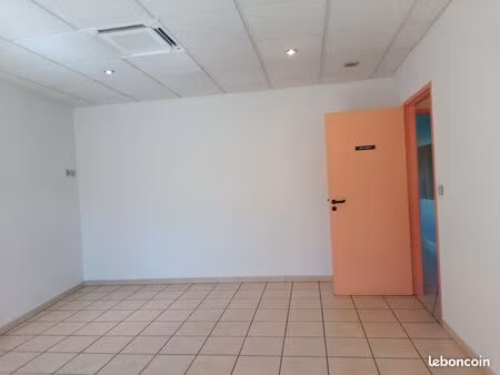 vend local a usage professionnel ou habitation
