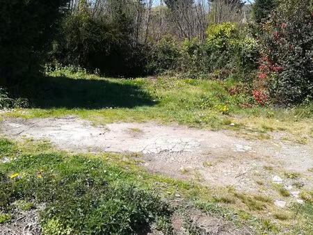 terrain 180 m2 le palais/vienne