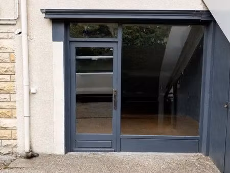local commercial 48 m²