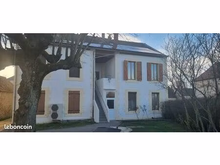 ? grand f4 de 121 m² avec jardin privatif et garage – cressanges