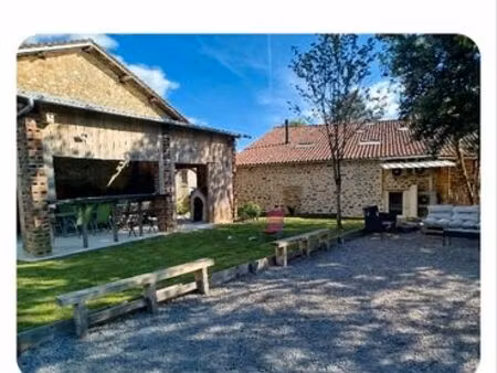 maison familiale à la campagne