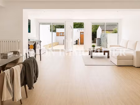 maison de luxe à vendre dans le quartier pasteur