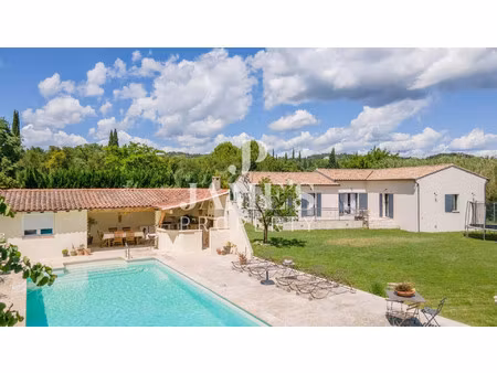 maison de luxe à vendre à paradou