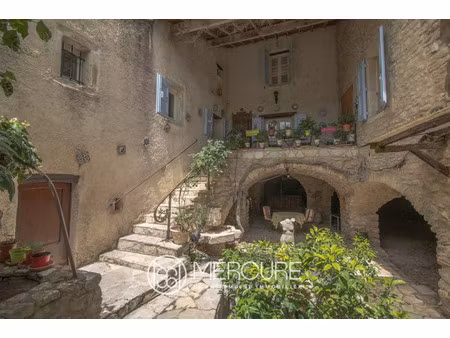 maison de luxe à vendre à bagard