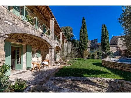 maison de luxe à vendre à arpaillargues-et-aureillac