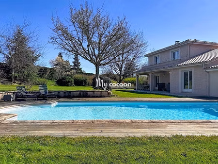 maison de luxe à vendre dans le quartier centre