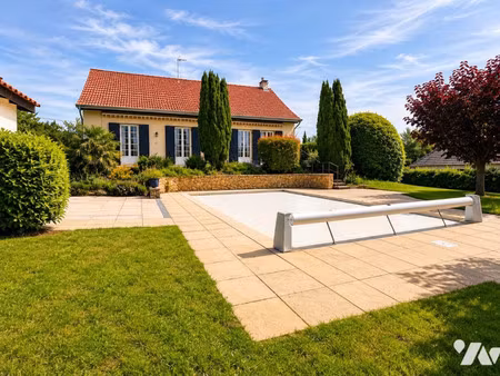 maison de luxe à vendre à craponne
