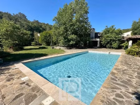 maison de luxe à vendre dans le quartier ecarts sud